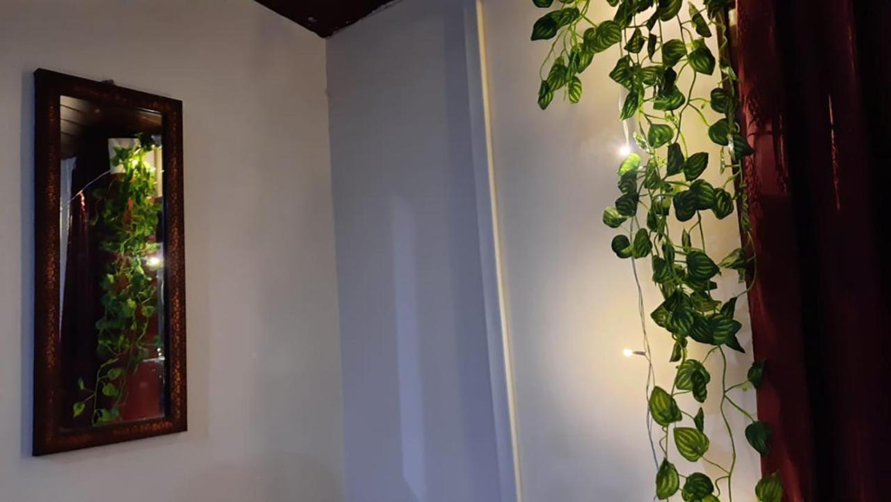 Costel Hostel Malvan Ngoại thất bức ảnh