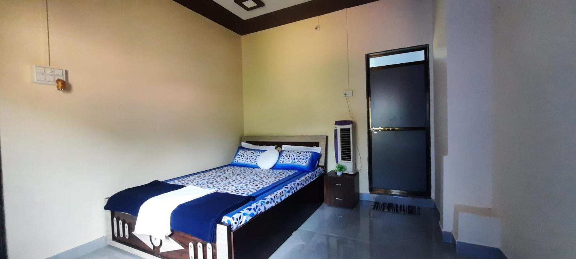 Costel Hostel Malvan Ngoại thất bức ảnh